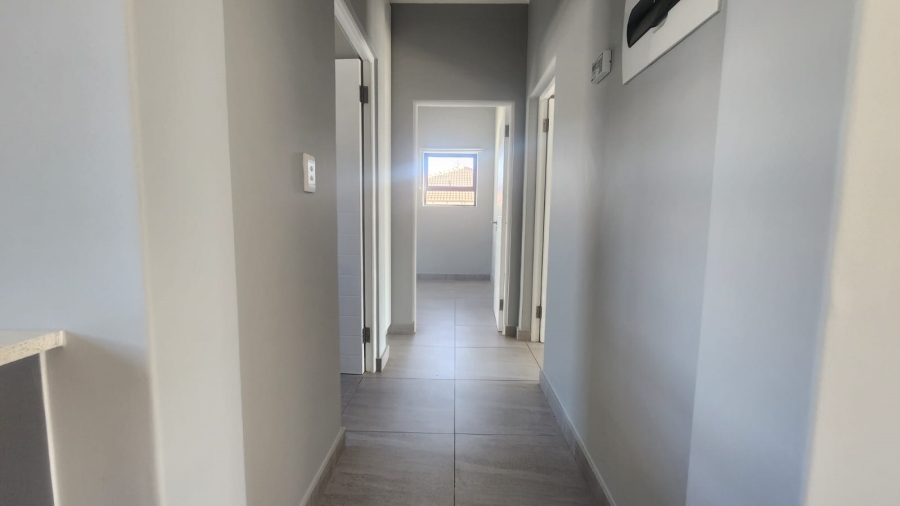 2 Bedroom Property for Sale in Langeberg Heights Western Cape